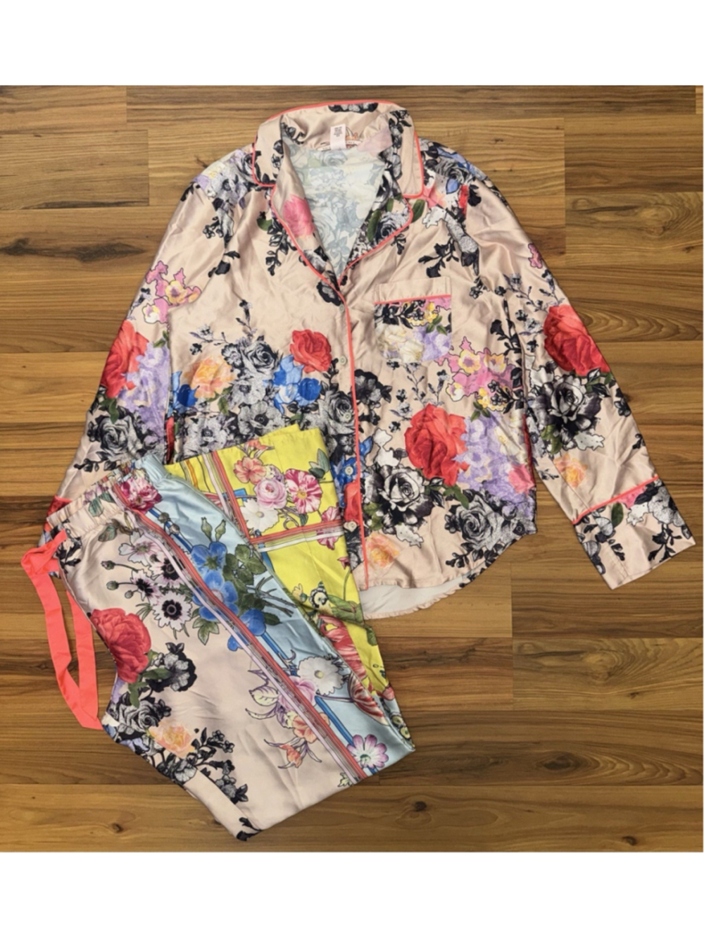 Victoria’s Secret Satin Floral Pajama Set Romantic Feminine Boutique Sleepwear